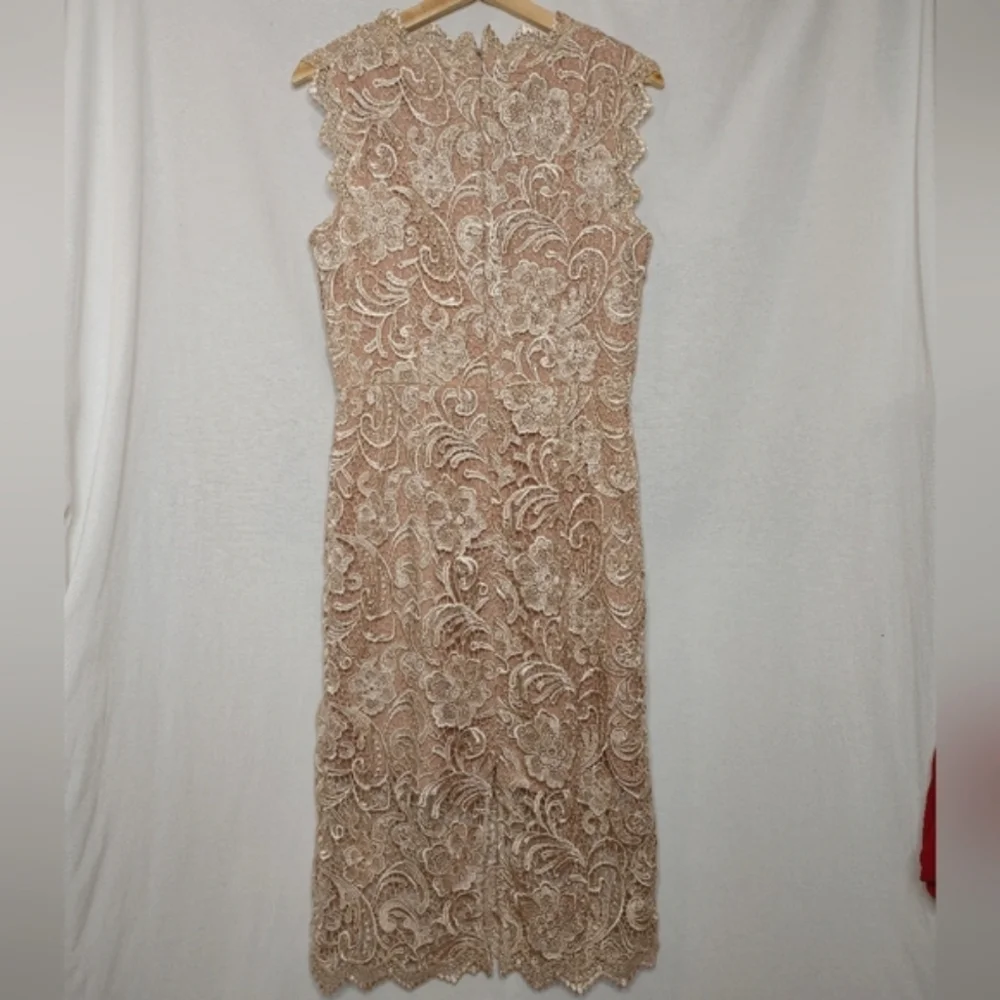 Dress The Population Cardea Champagne Lace Floral‎ Midi Dress M Sleeveless Crew